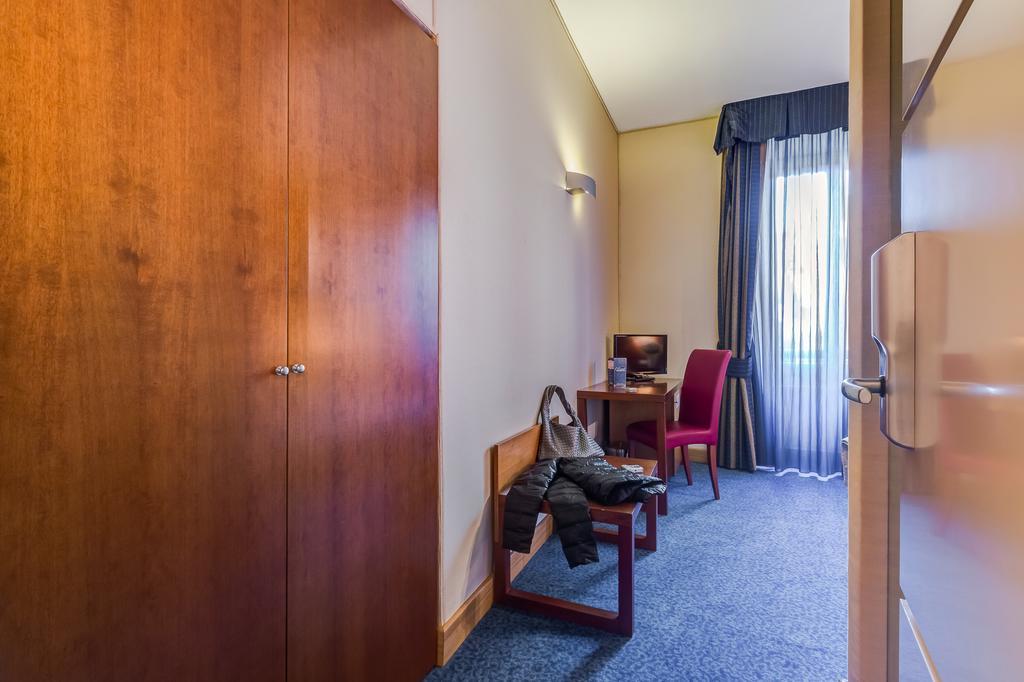 Rovati 3* Rome