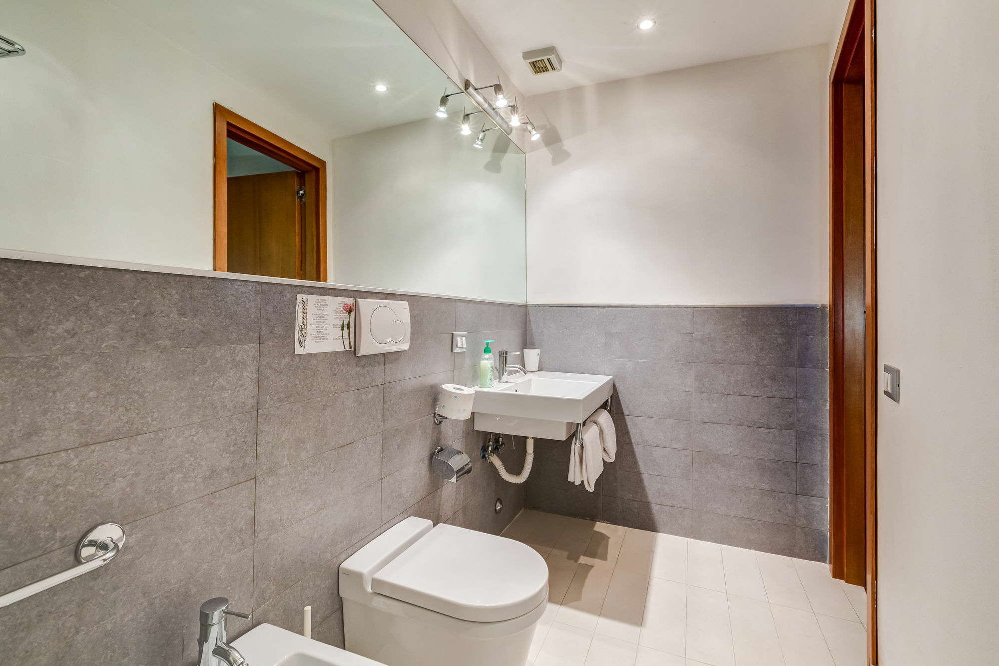 Rovati 3* Rome